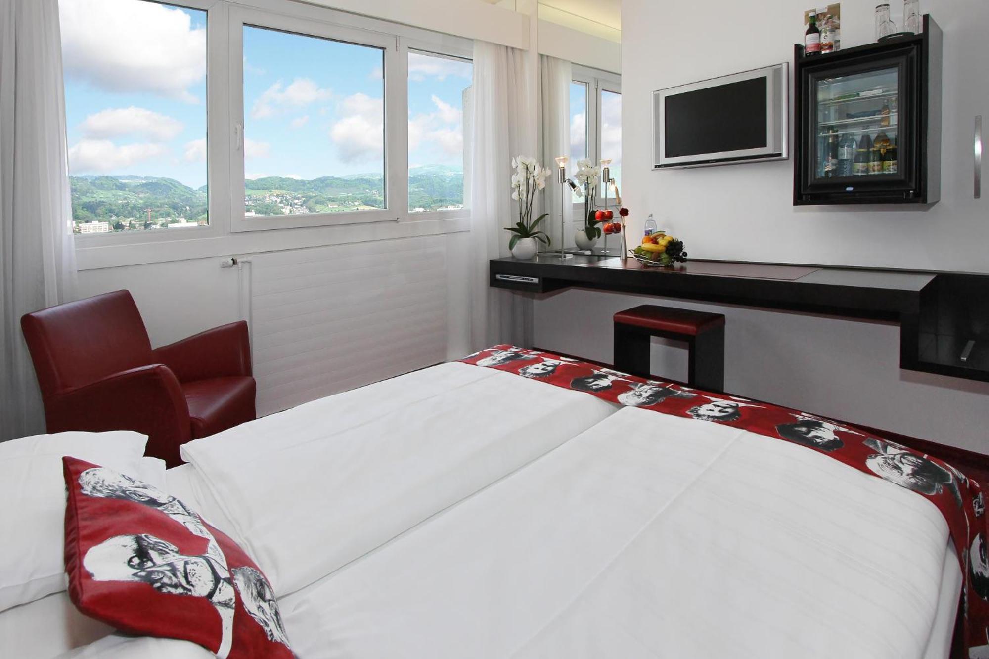 Superior Double or Twin Room Lake View
