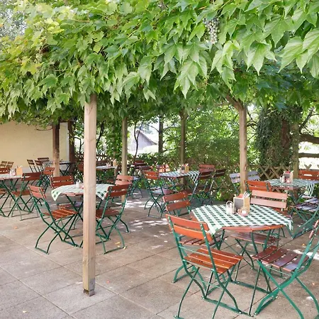 Hotel Garni Noeserlgut-2